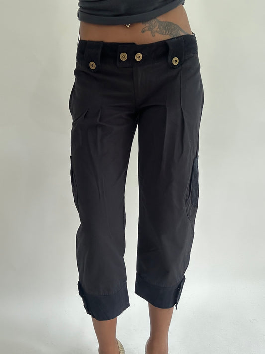 ‼️ | black cropped trousers with button details
