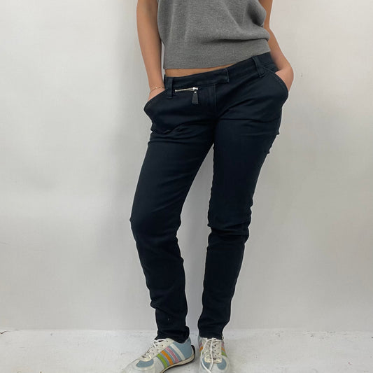 QUIET LUXURY DROP | small black miss sixty jeans with zip detail