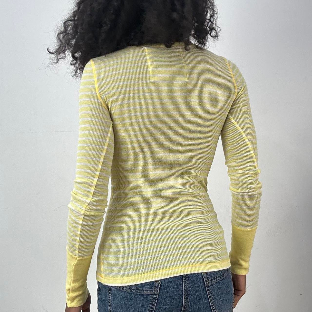 💻 RACHEL GREEN | extra small yellow and white abercrombie and fitch long sleeve top