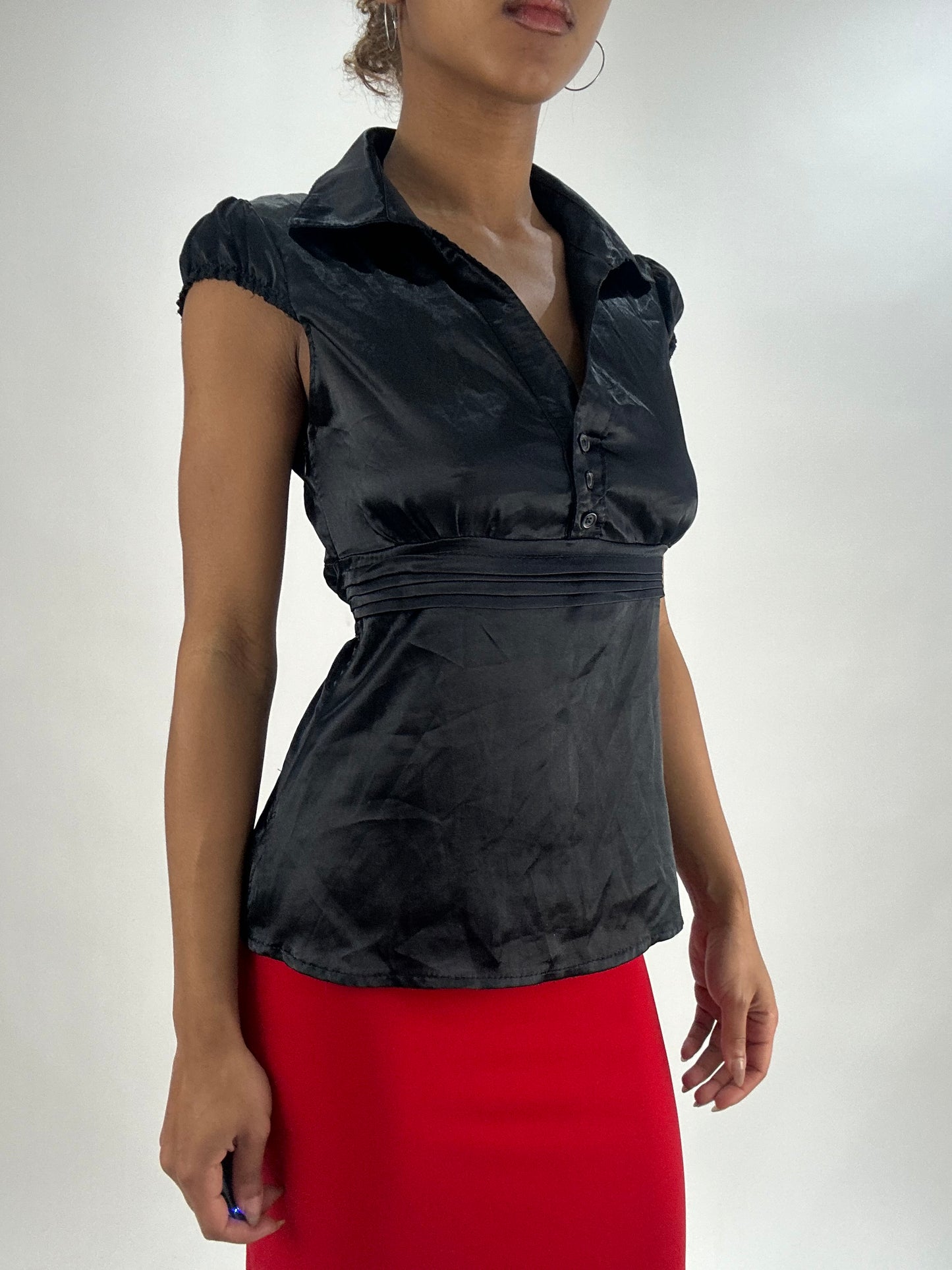 vintage edit thirty-five | small black short sleeve top with tie up detail