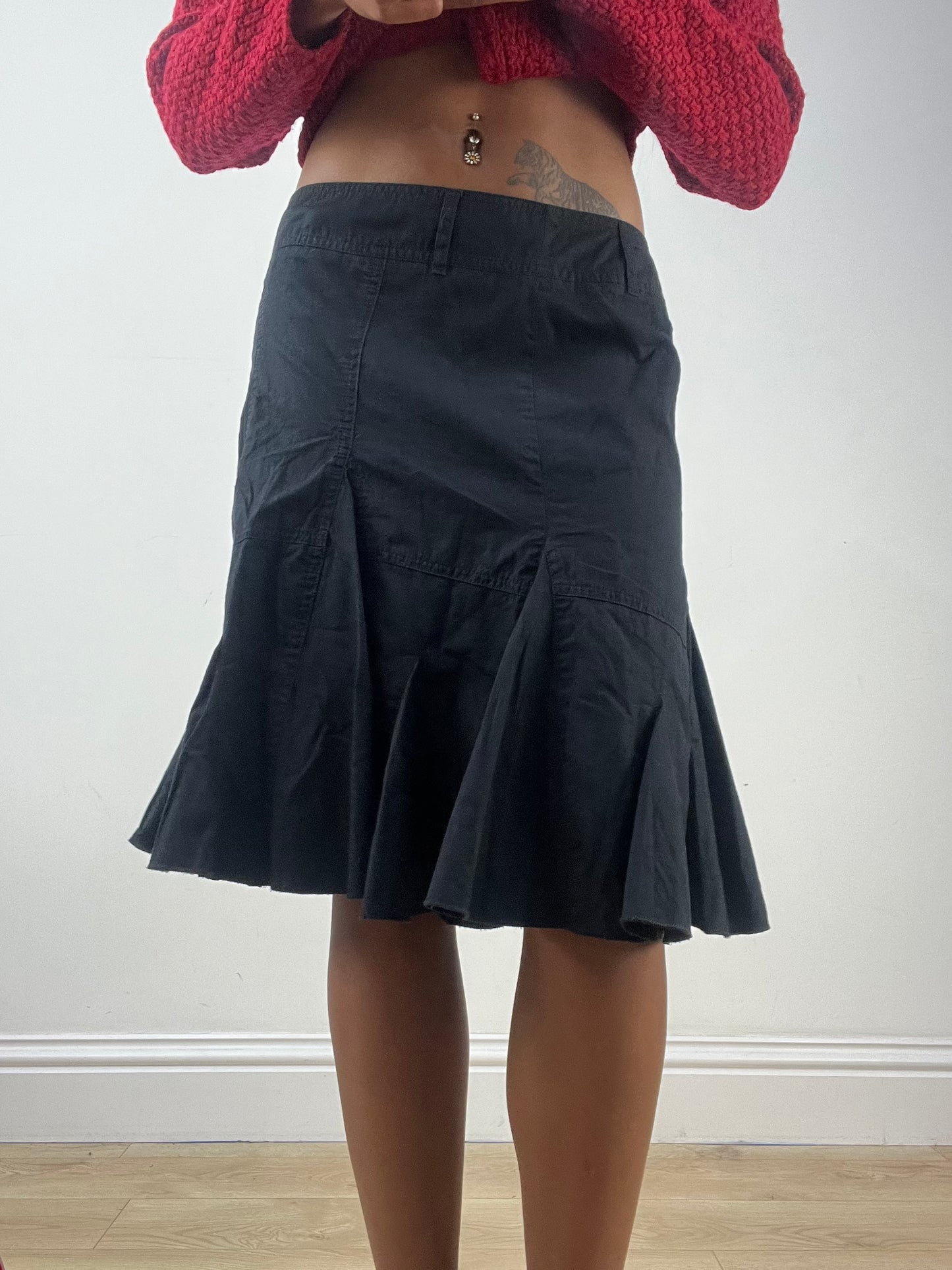 BEST PICKS | medium black pleated midi skirt