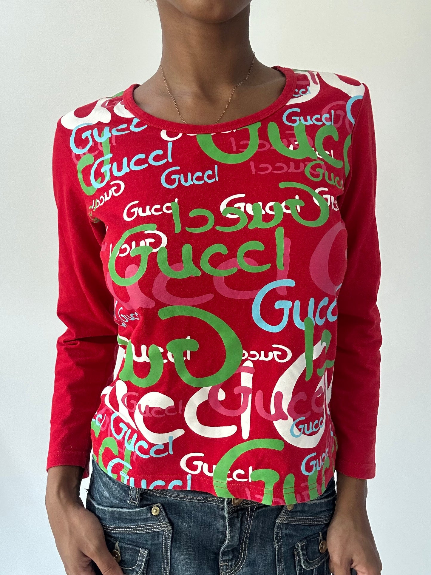 summermaxxing drop | small red gucci logo print long sleeve top