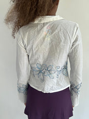 ‼️ | small white long sleeved shirt with blue stitching