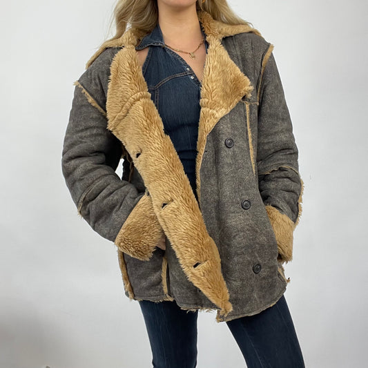 💚💻 COTTAGECORE DROP | large grey coat with tan faux fur lining
