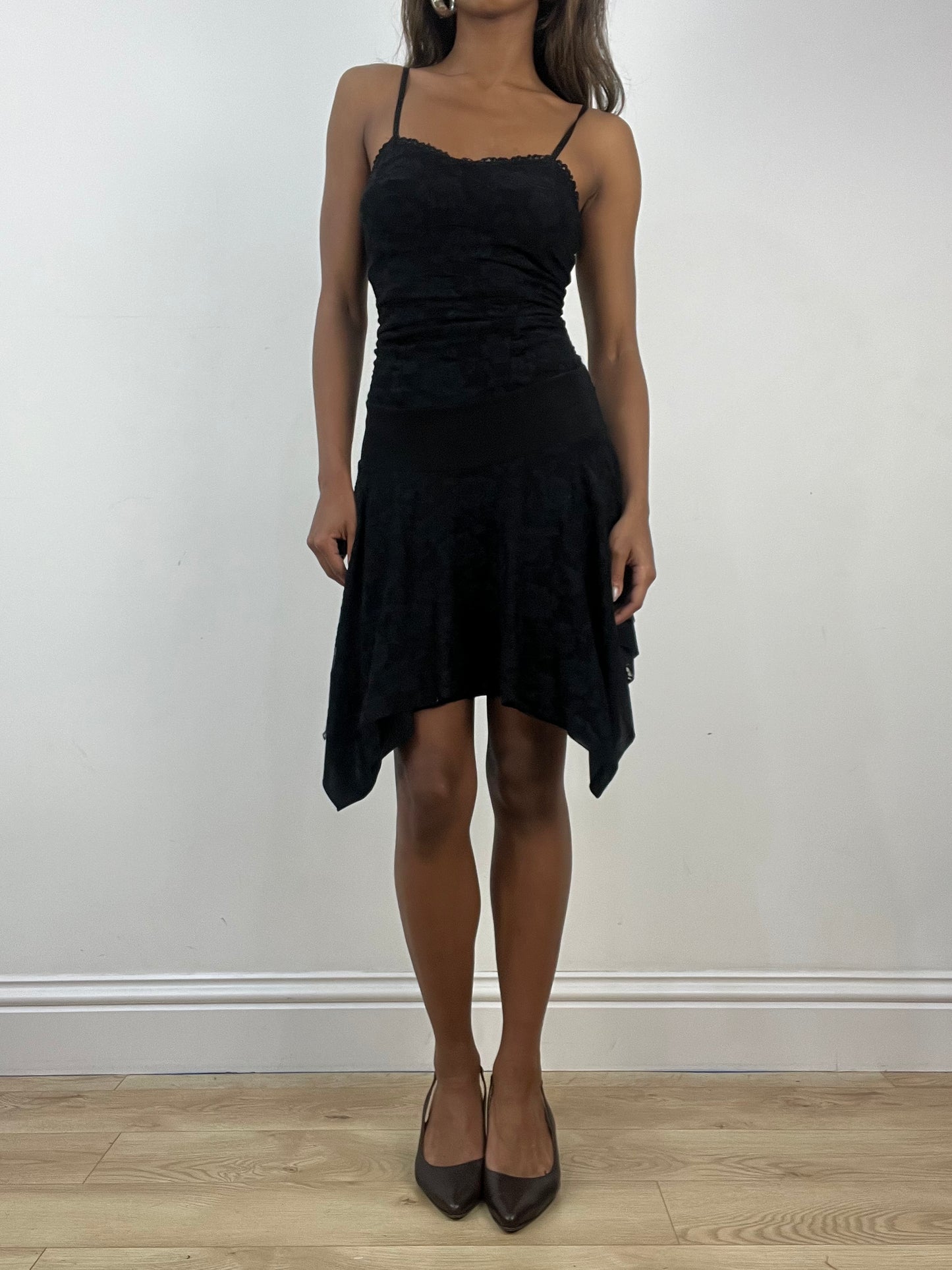 vintage edit: indie sleaze | extra small black asymmetric midi dress