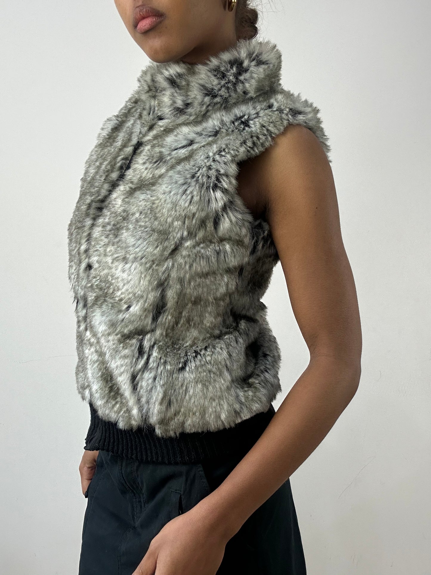 winter edit | small grey faux fur gilet