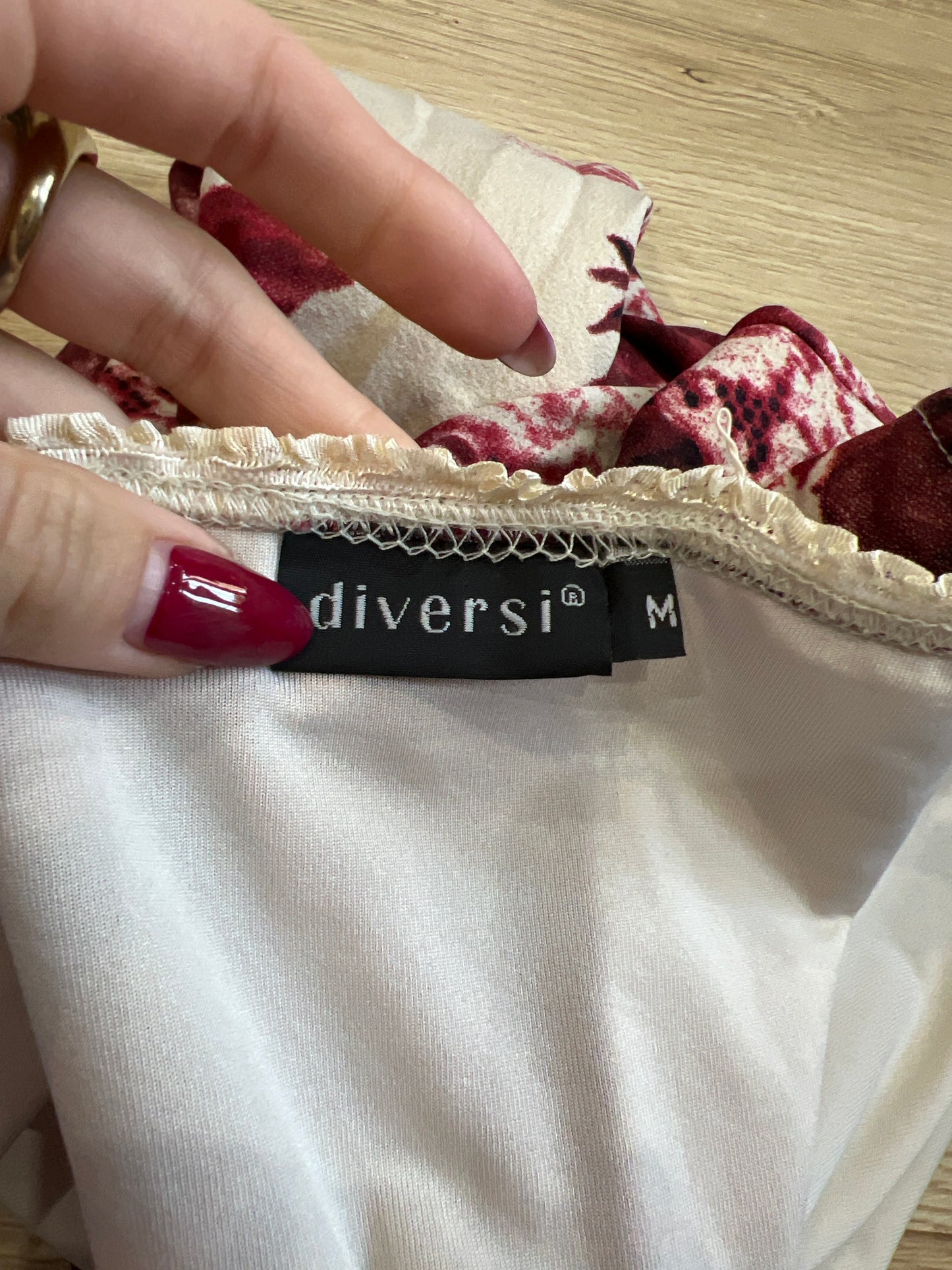 vintage edit sixteen | small cream and red floral midi skirt