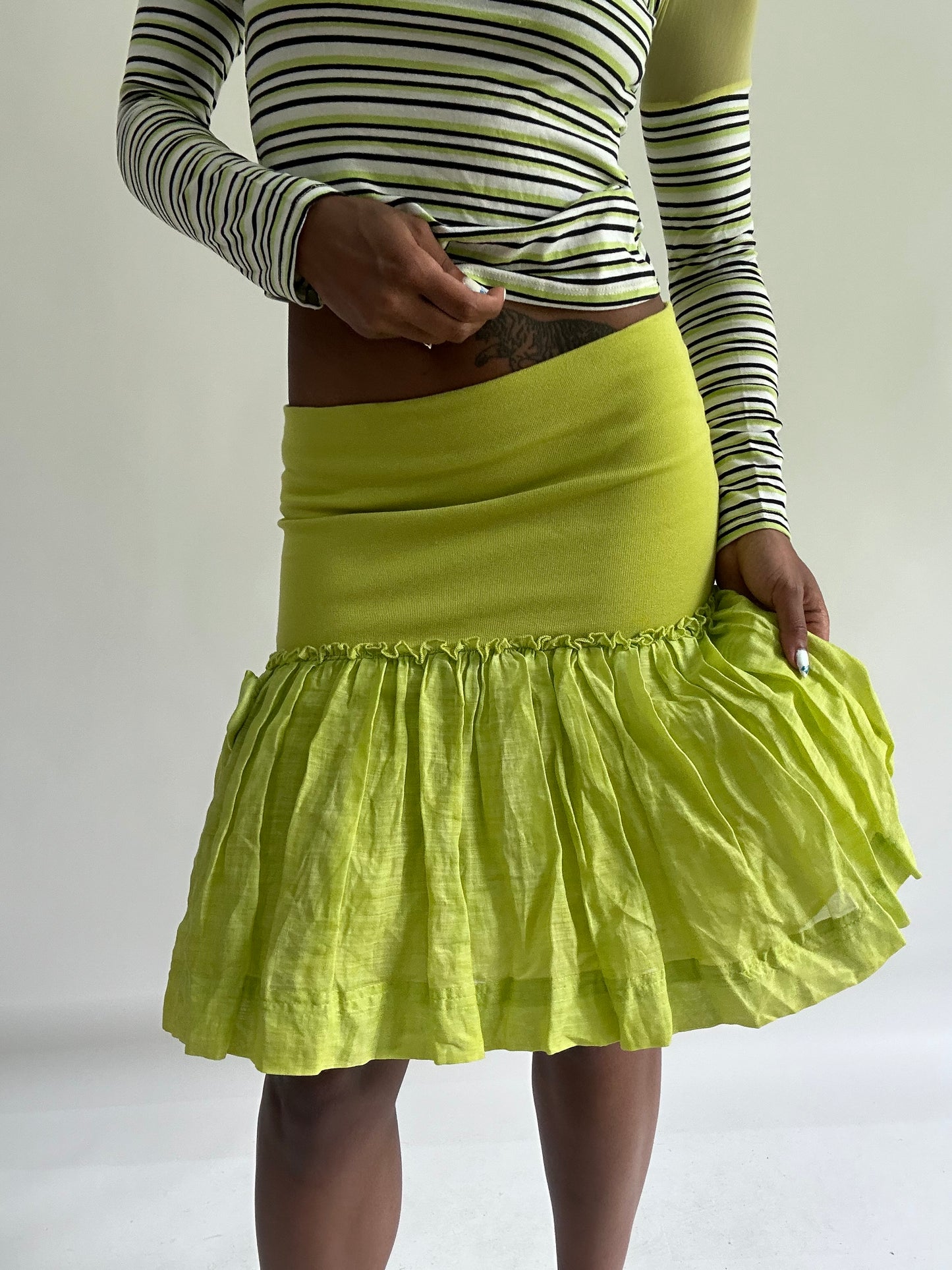 sailor drop | extra small green ruffle midi skirt