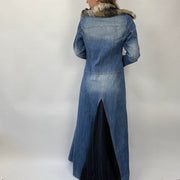 💻💚 POSH AND BECKS DROP | Denim Langleinenmantel mit Fellbesatz und Nadelstreifen-Rückendetail