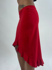 💚vintage edit thirty-five | taille: XS · couleur: rouge · article: jupe · détails: asymétrique + volants + longueur midi