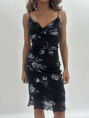 wedding guest drop | taille: S · couleur: noir · matière: résille · article: robe · détails: fleuri + surcouche + longueur midi