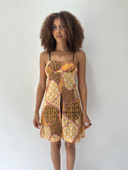 festival drop | taille: S/M · couleur: orange · article: robe · détails: à motifs + longueur mini