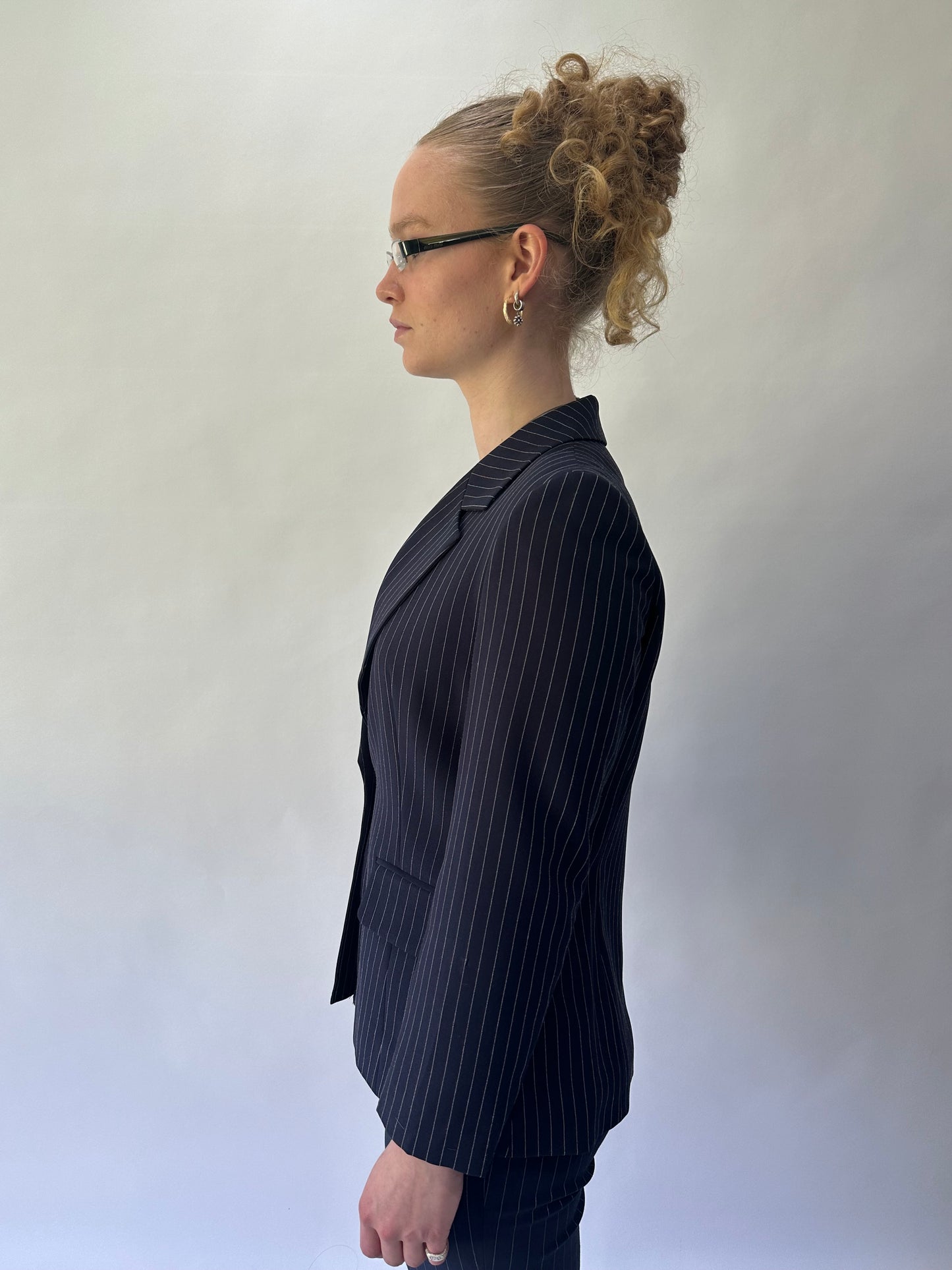 devil wears prada | small/medium blue navy kookai pinstripe set