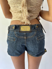 festival drop | Bolo de denim azul detalhe mini cortinas