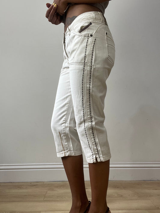 vintage edit thirty-two | small white denim cropped jeans