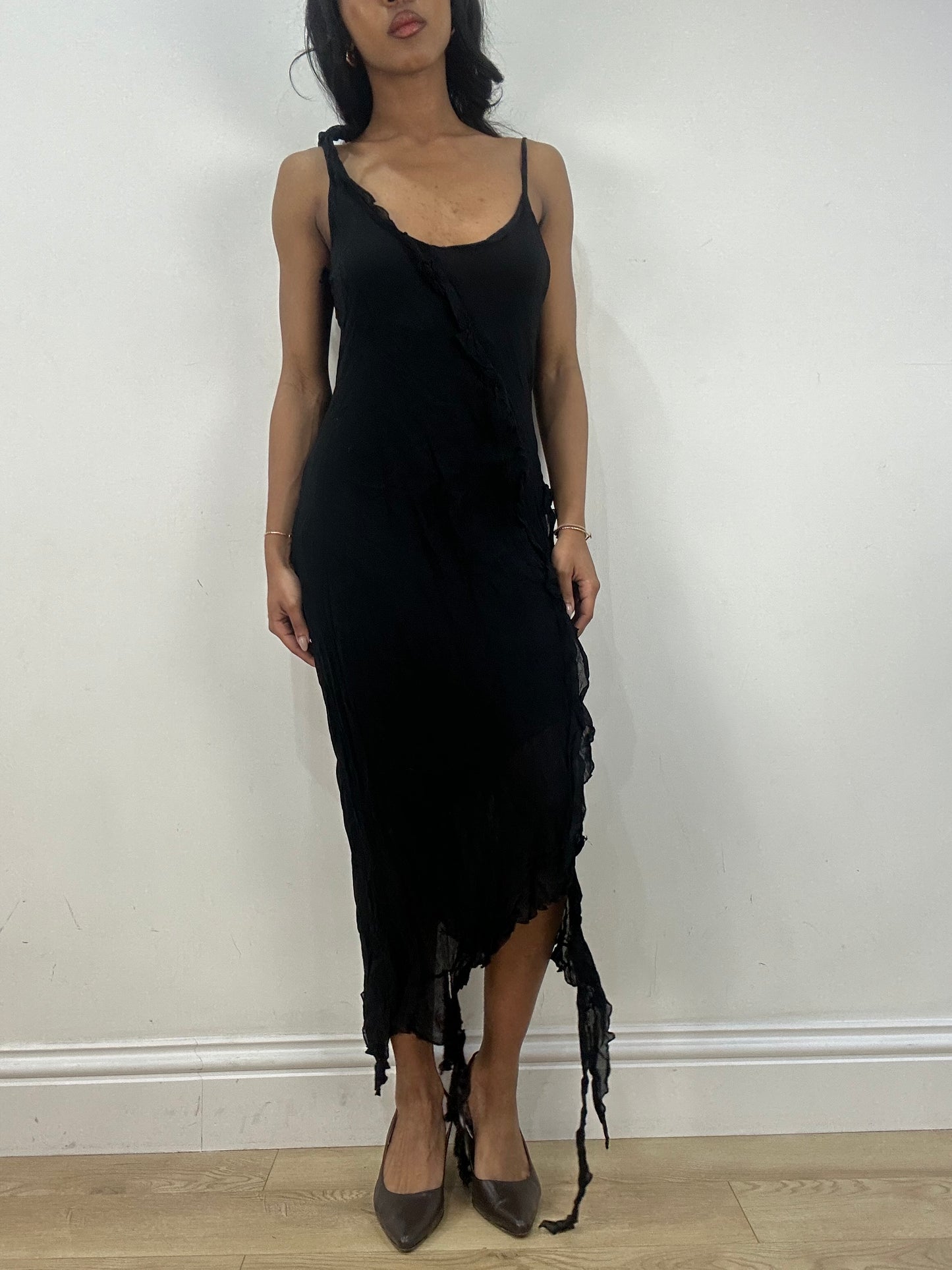 vintage edit fifteen | small black asymmetrical flowy dress