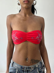 BEST PICKS | Pequeno bikini vermelho e azul, com detalhes de rhinestone azul