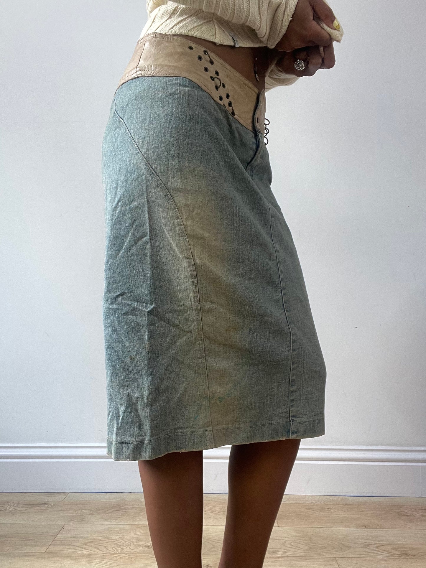 BEST PICKS | small blue denim midi skirt