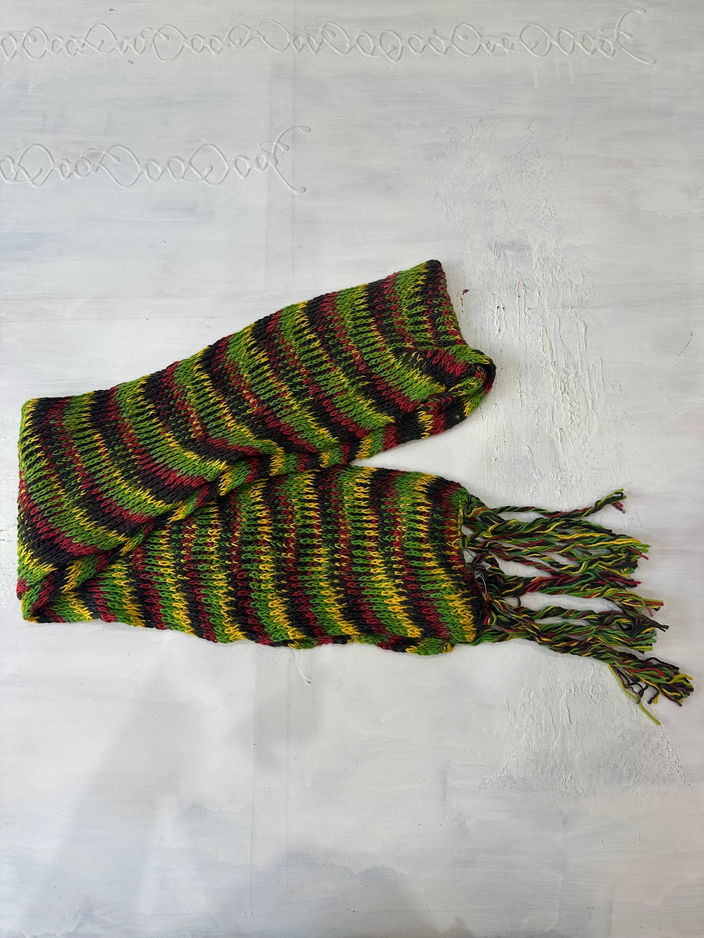 💻 BEST PICKS | one size green striped knit scarf