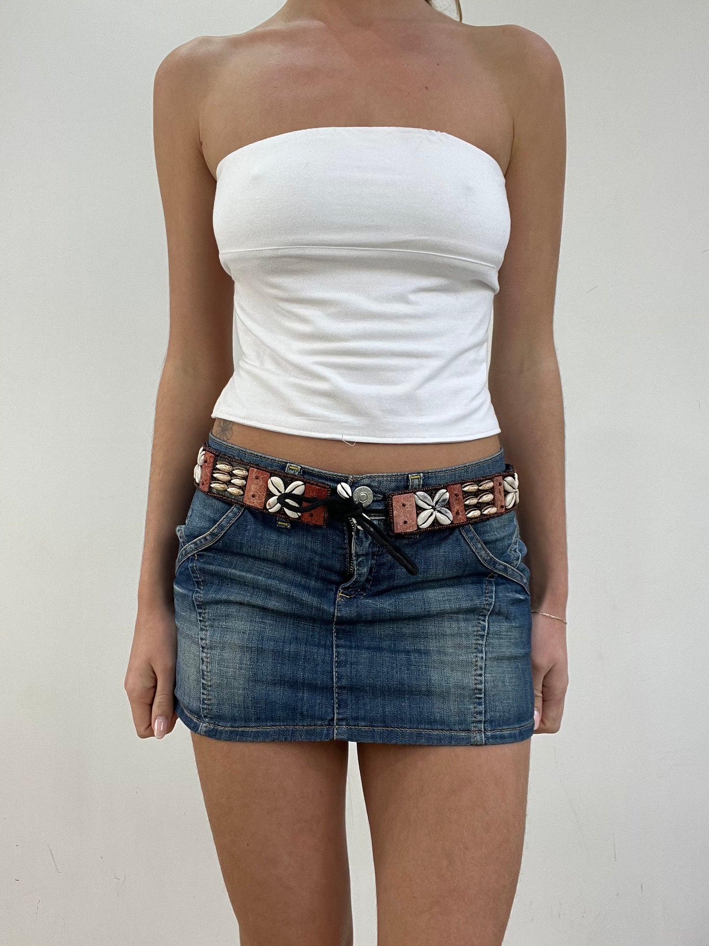 🐚#42 red and white shell belt