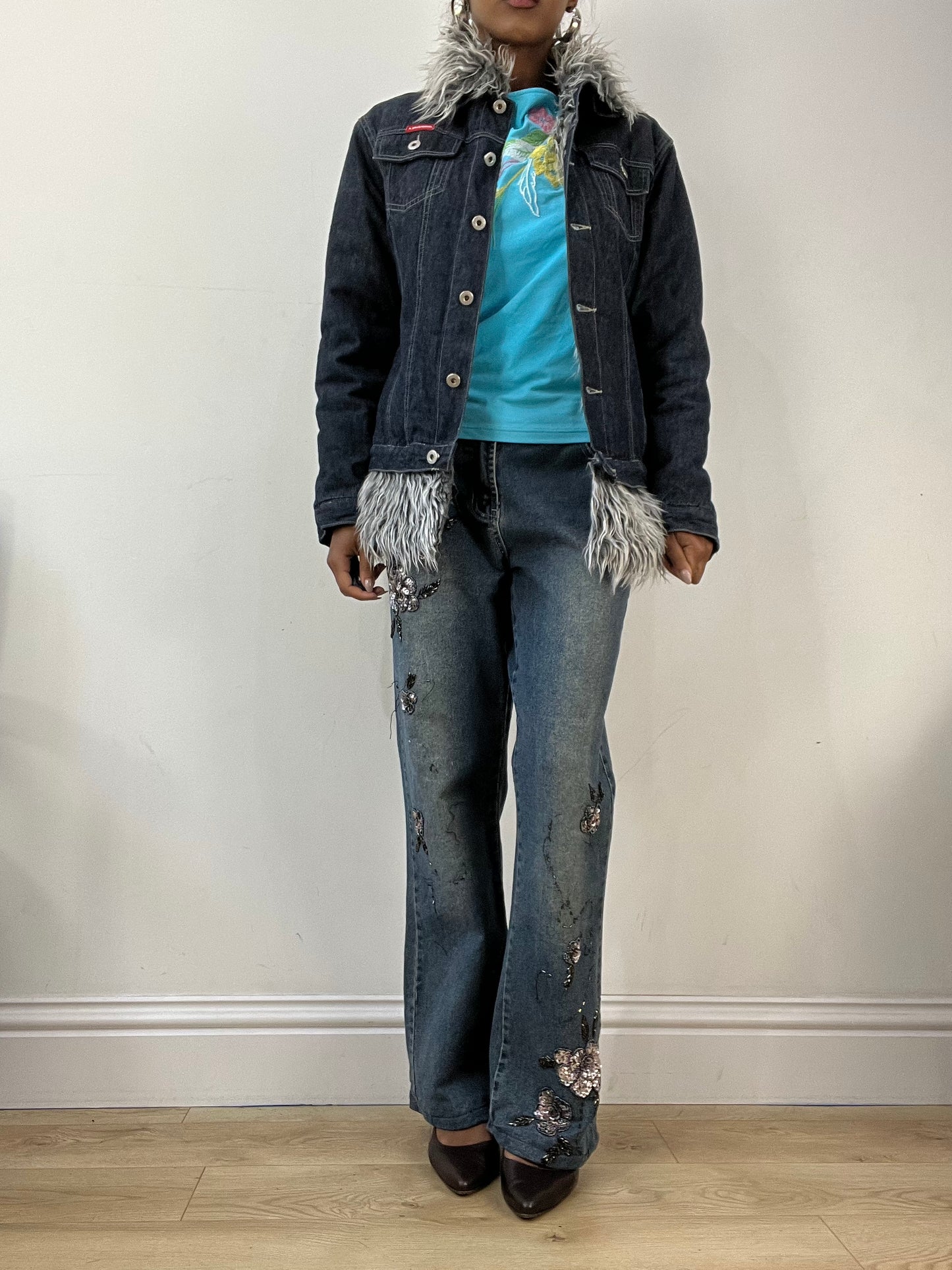 AUTUMN EDIT | small blue denim jacket with grey faux fur lining