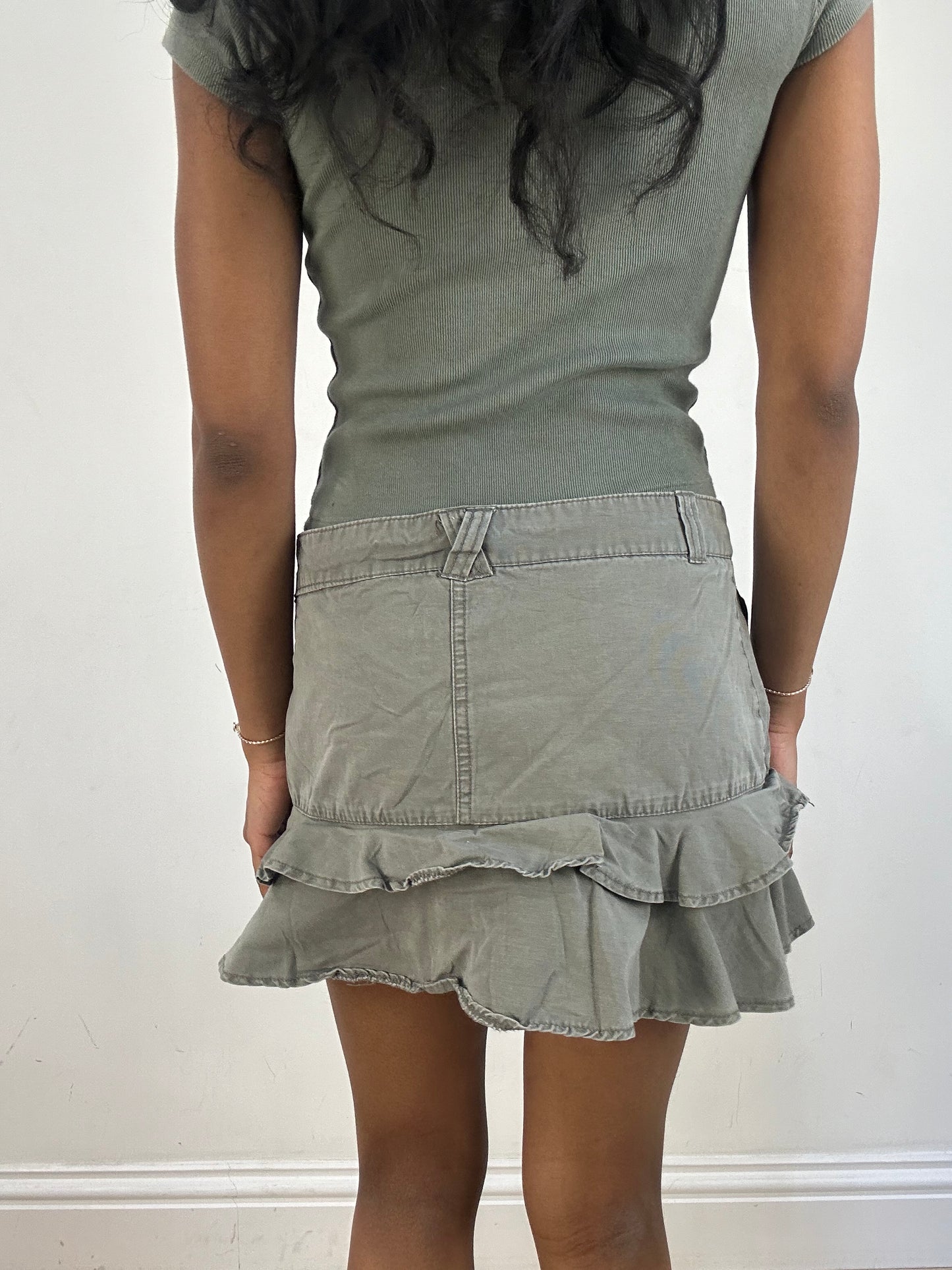 vintage edit fifteen | large green ruffle mini skirt