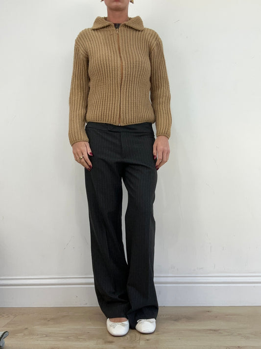 vintage edit thirteen | small light brown knitted ribbed zip jumper