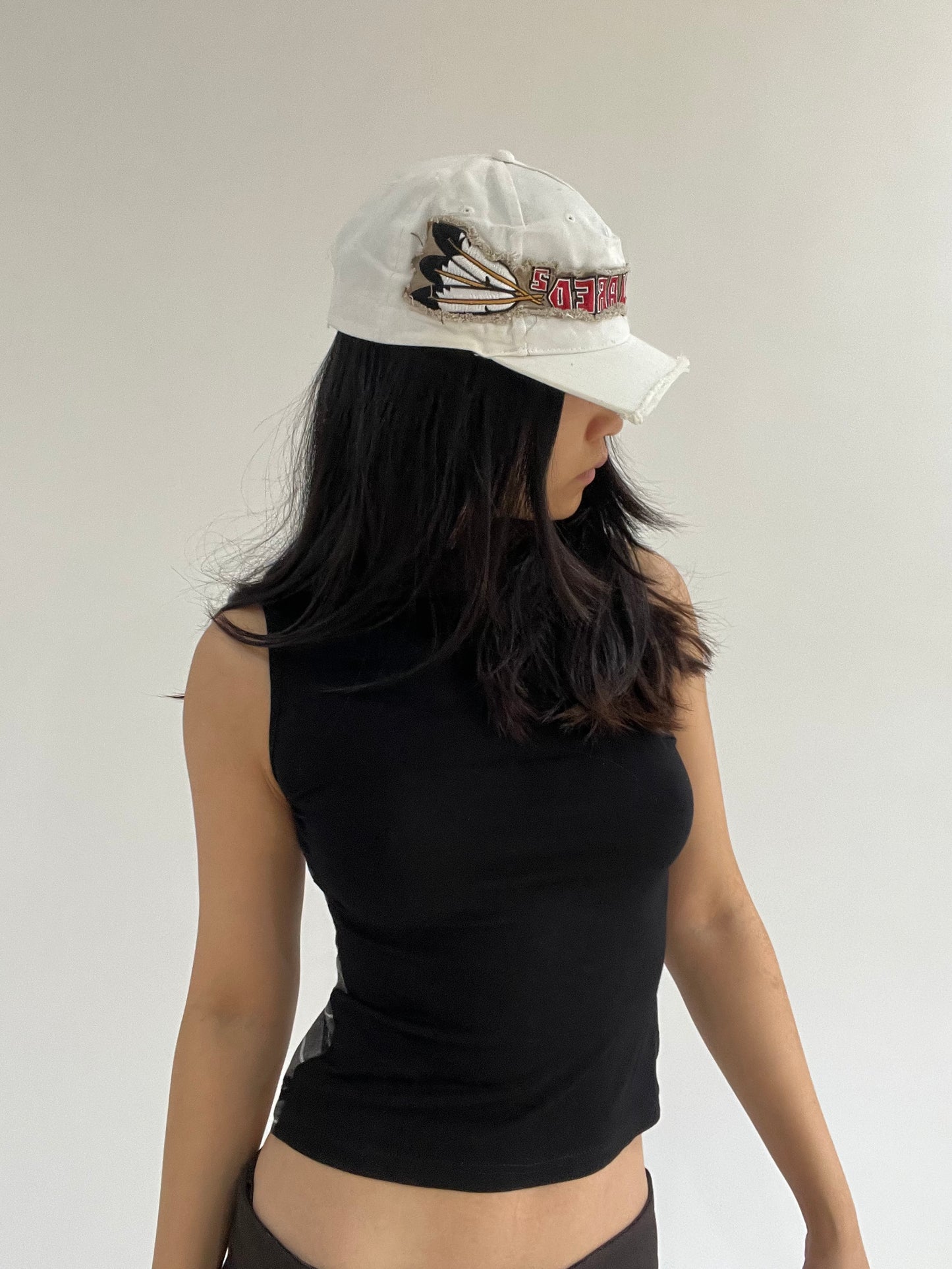 ‼️ white pattern detail cap