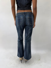 western edit | taille: S/M · couleur: bleu · matière: denim · article: jean · détails: ceinturé + court