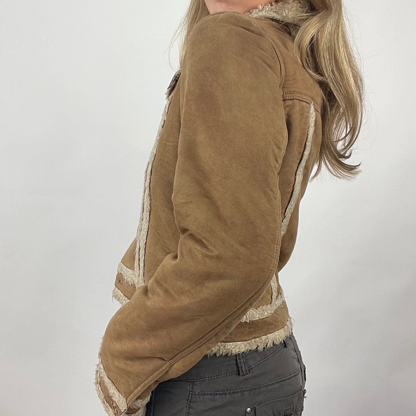 VINTAGE GEMS DROP | large tan miss sixty suede jacket with fleece lining