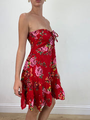 vintage edit: wedding guest | taille: S · couleur: rouge · article: haut bandeau · détails: longueur mini + fleuri + motif