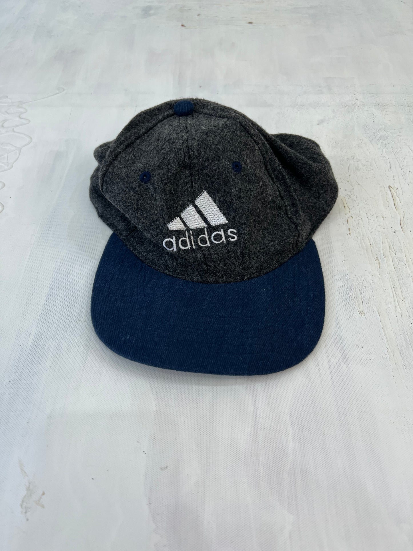 summer edit | navy and grey adidas cap