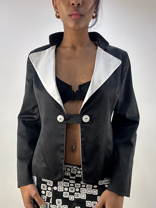 💻💚 MOB WIFE DROP | small black silky blazer with white collar detail