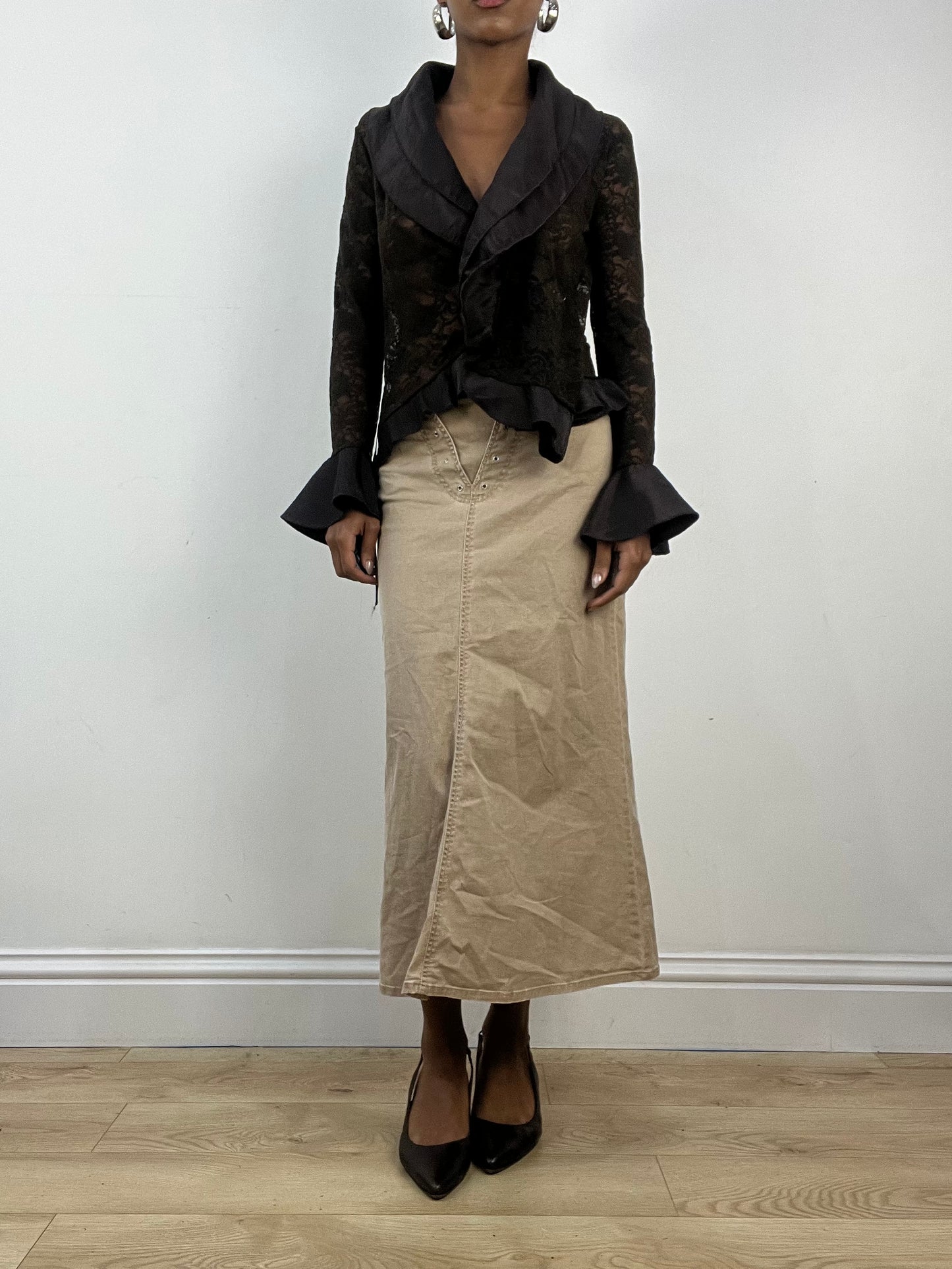 vintage edit: indie sleaze | small brown lace tie up top