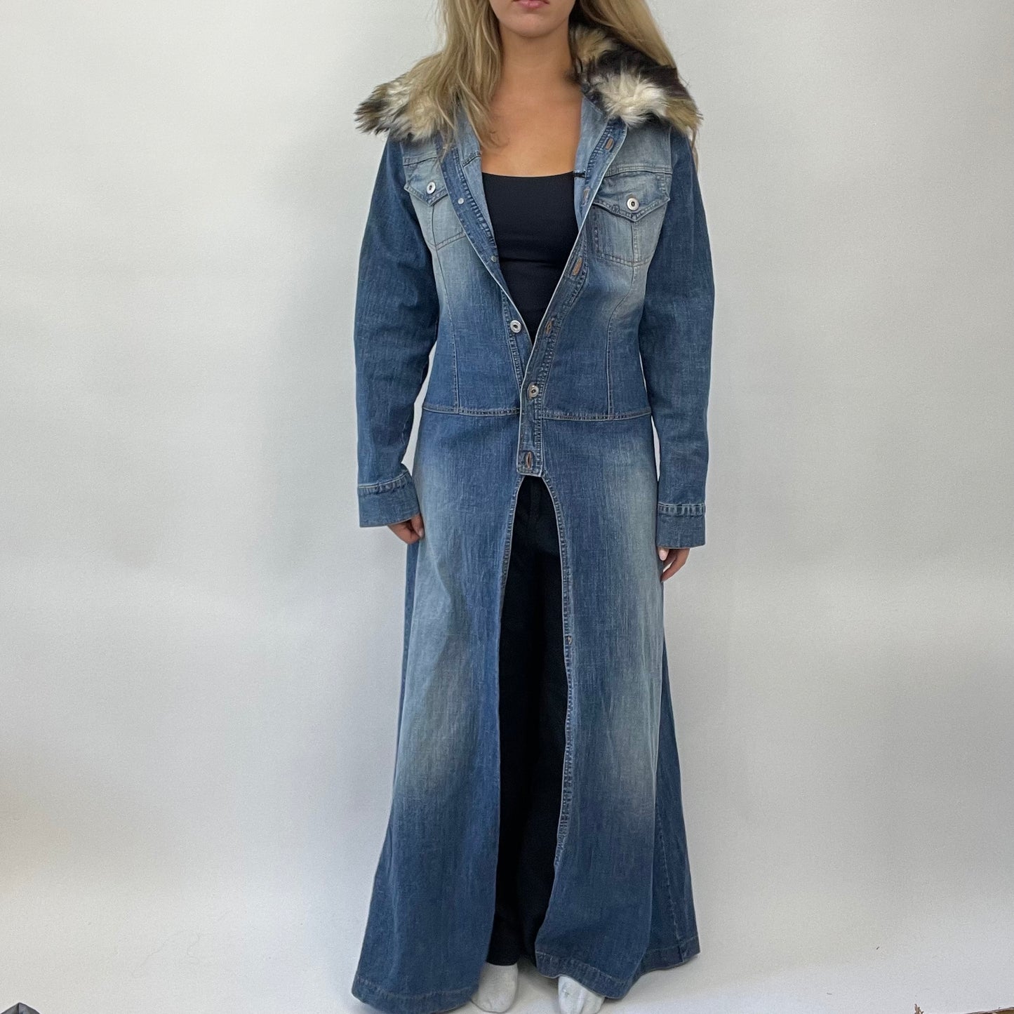 💻💚 POSH AND BECKS DROP | denim longline coat with fur trim and pinstripe back detail