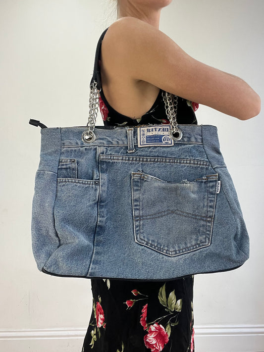 vintage edit sixteen | blue denim and silver handbag