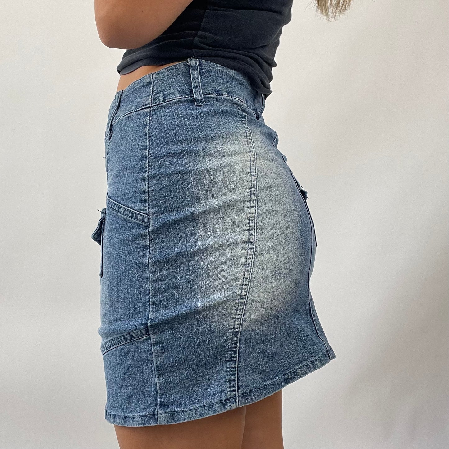 FRESHERS FITS DROP | small blue denim zip skirt