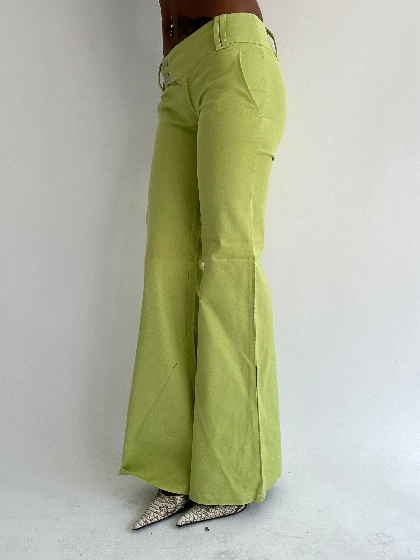 ‼️ | lime green fitted trousers