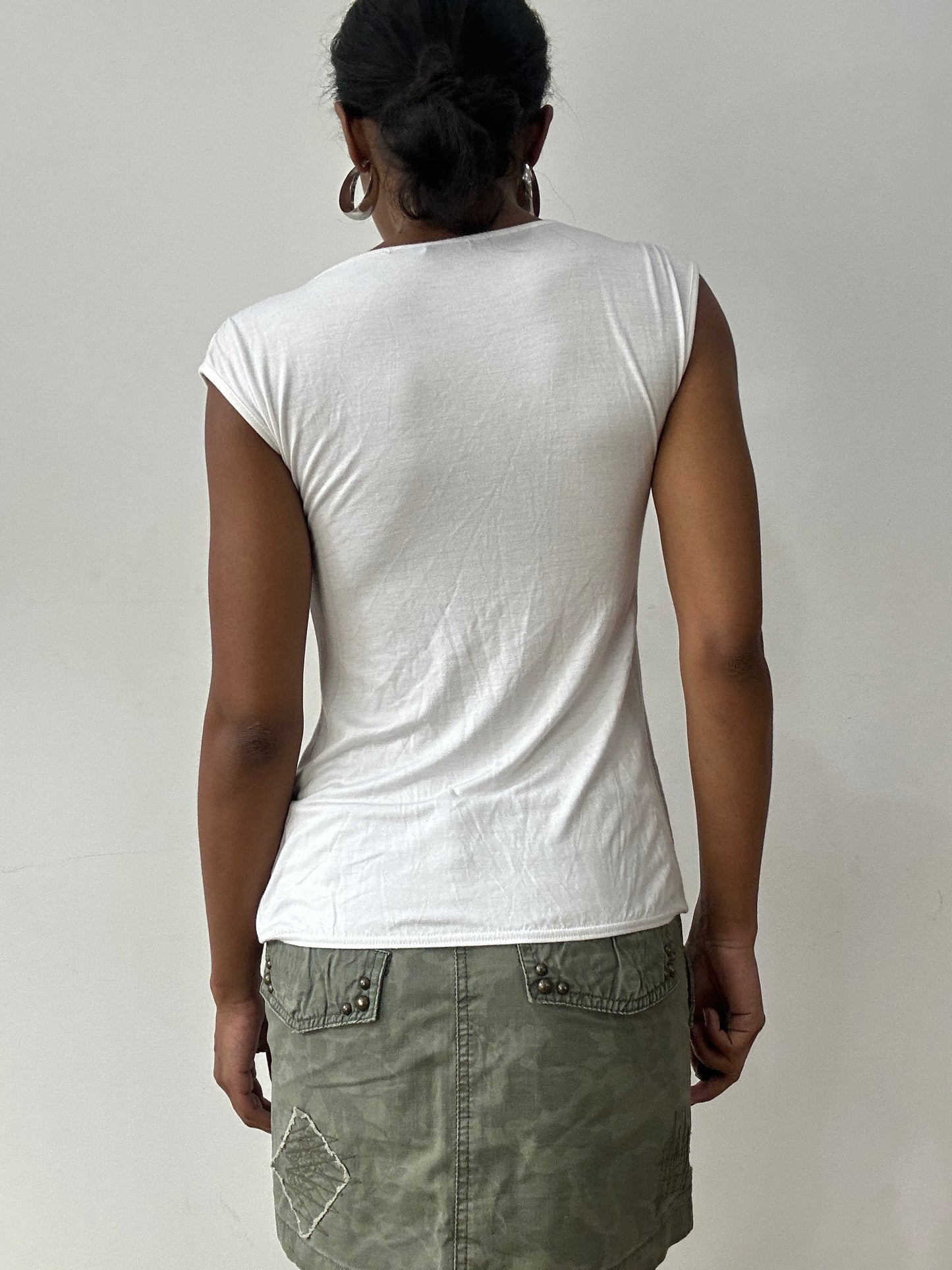 midsummer edit | small white short sleeve top with tie up bust detail