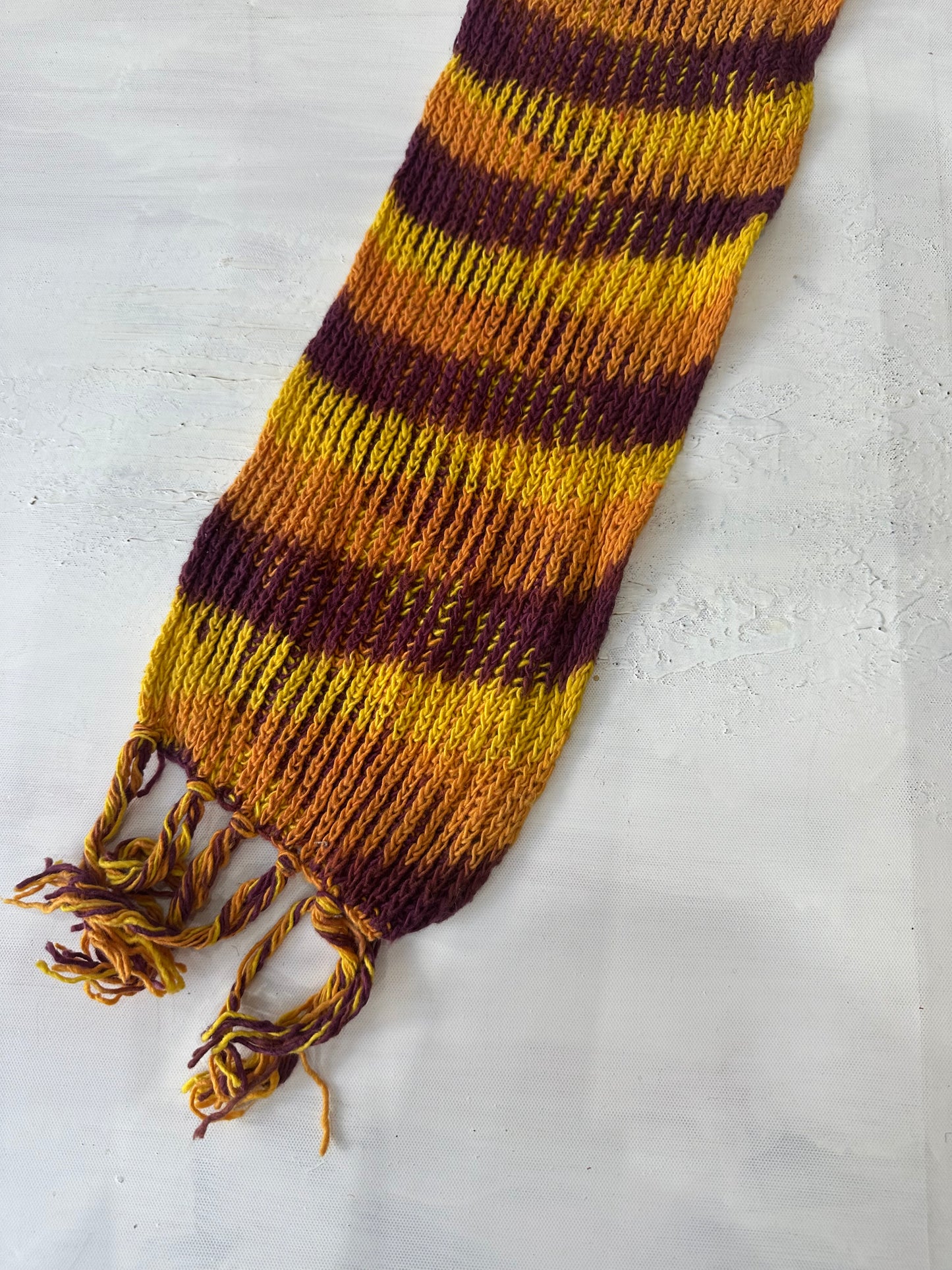 💻 BEST PICKS | one size orange striped knit scarf