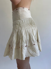 Y2K| small cream mini skirt with beaded detail