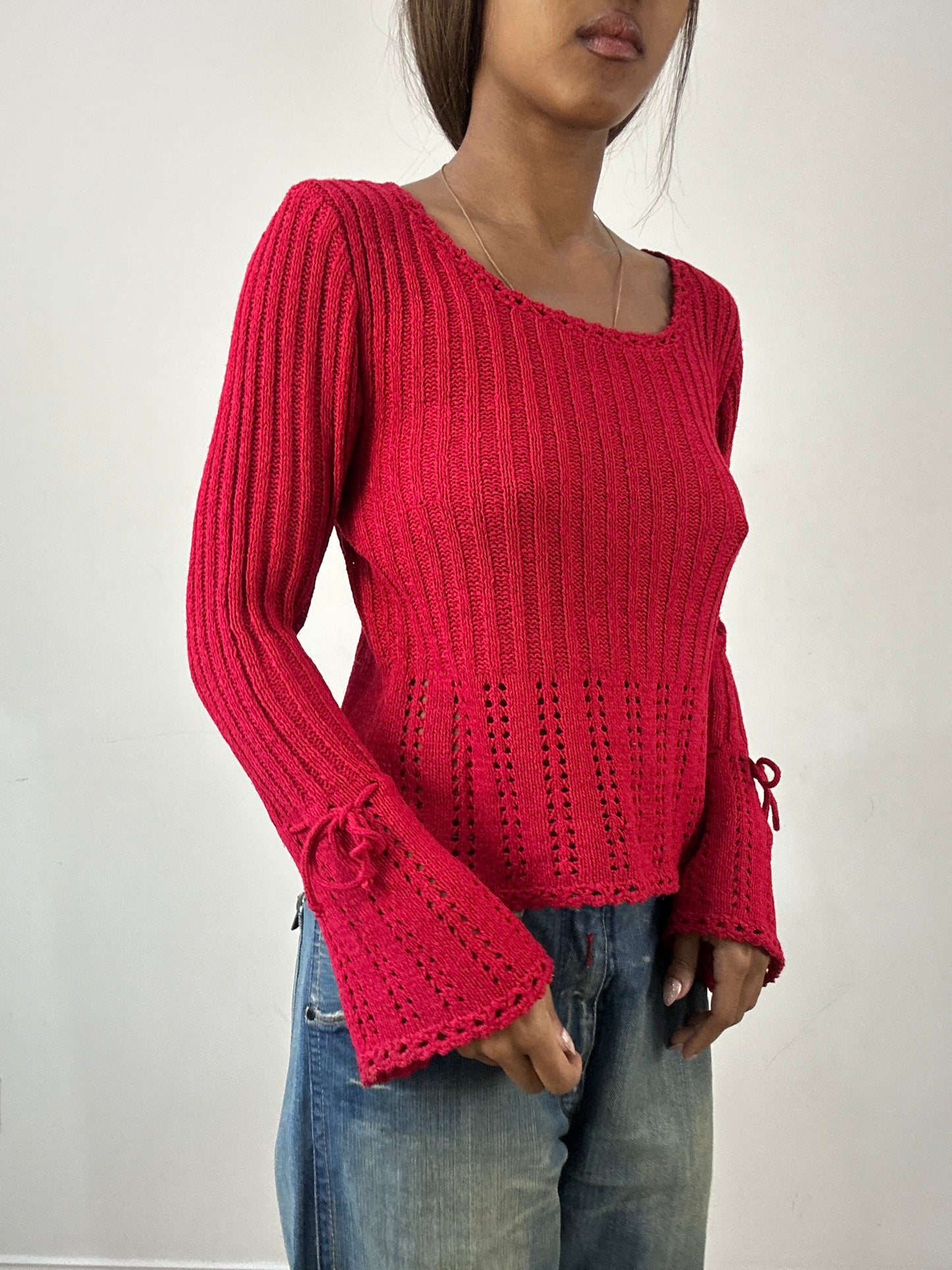 BEST PICKS | small red knit jumper top