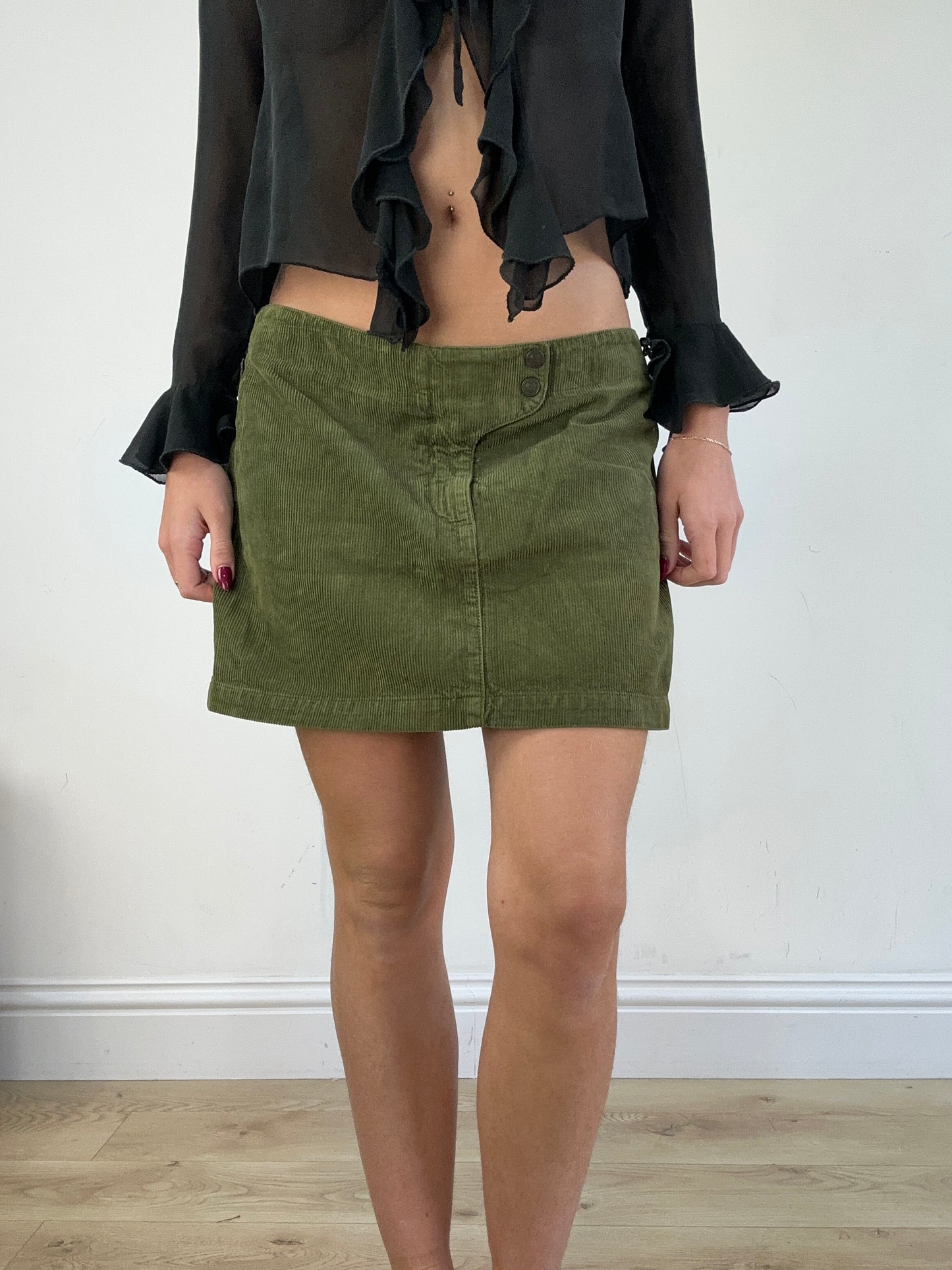 vintage edit sixteen | medium green corduroy skirt