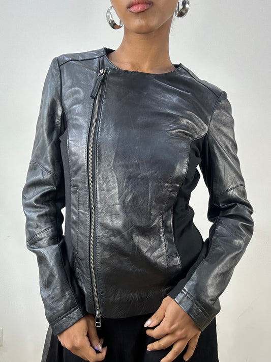 vintage edit: indie sleaze | small black leather zip up jacket