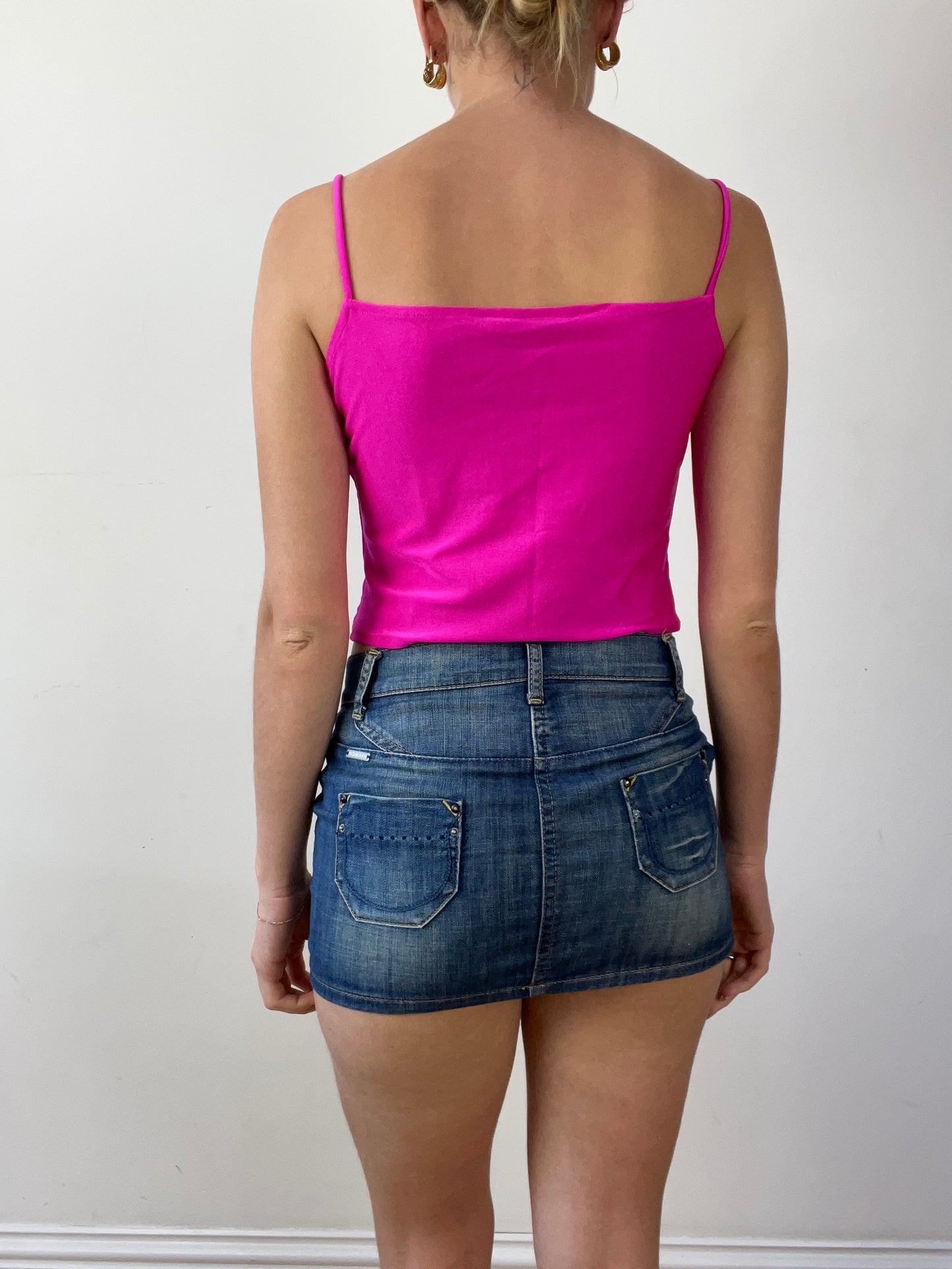 💻‼️ super cute pink strappy vest top