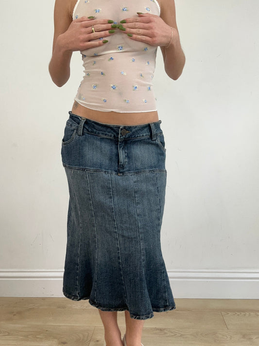 vintage edit nineteen | large mid wash midi denim skirt
