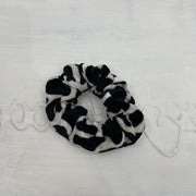 💻⭐️ | طباعة البقر Velvet Scrunchie