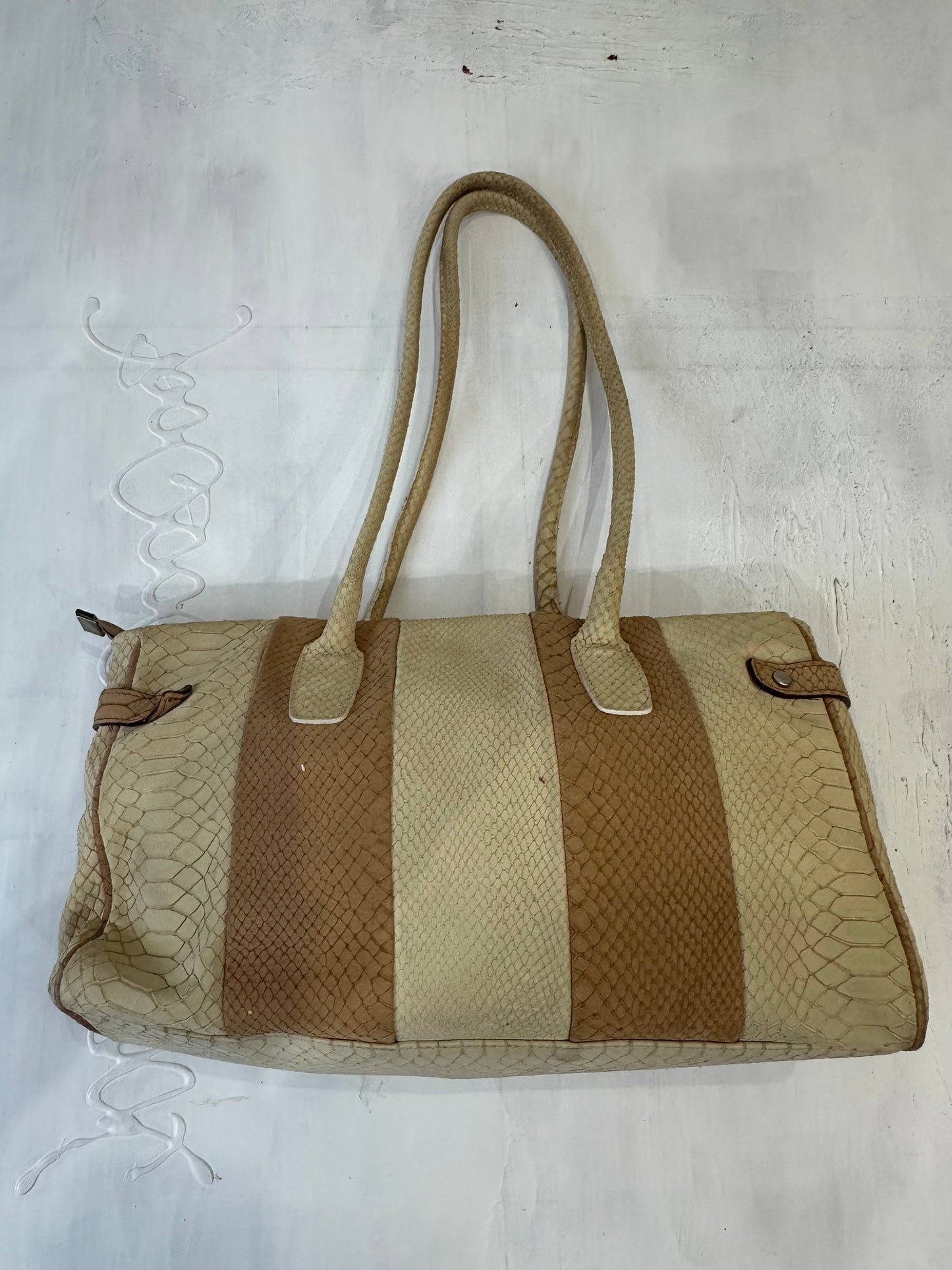 BEST PICKS | cream and brown faux leather shoulder bag