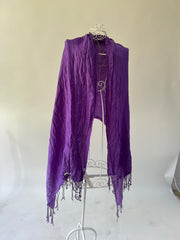 SATC drop | couleur: violet · article: écharpe · détails: pompons