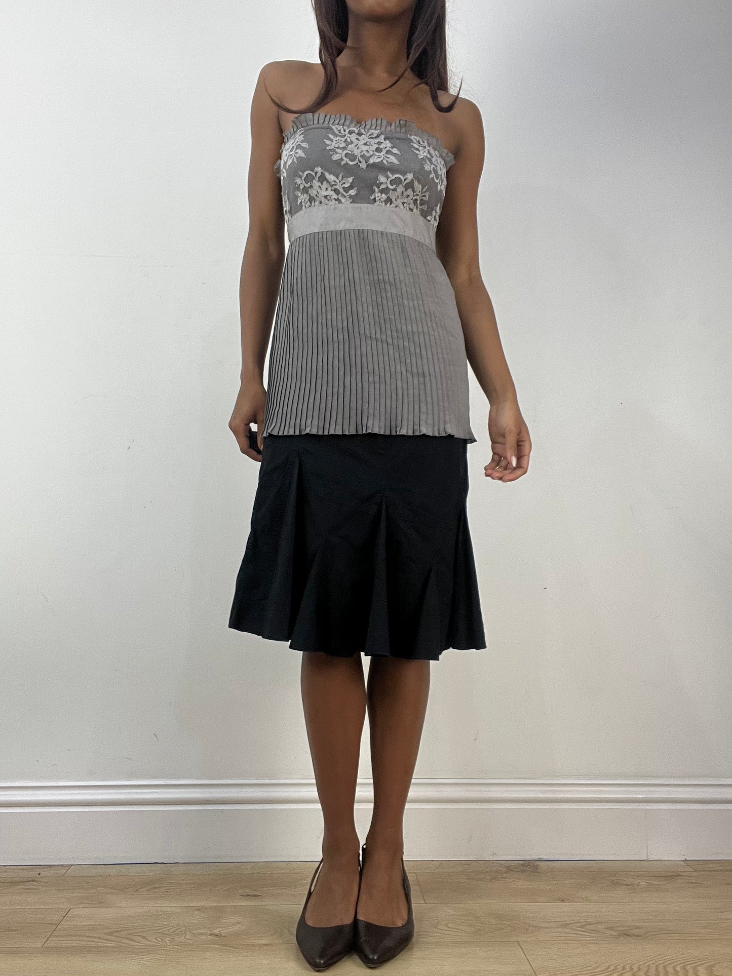 BEST PICKS | small grey bandeau top with lace detail